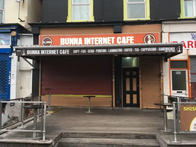 Bunna Internet Cafe, Straford Road