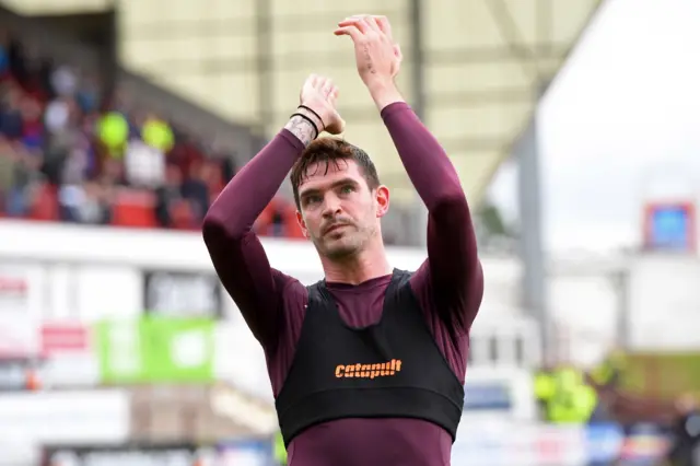 Kyle Lafferty waves to the crowd