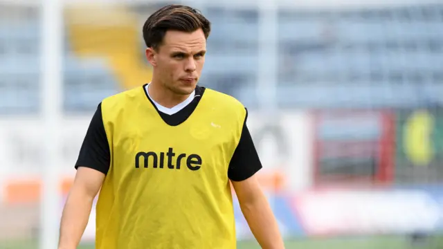 Lawrence Shankland starts for Ayr