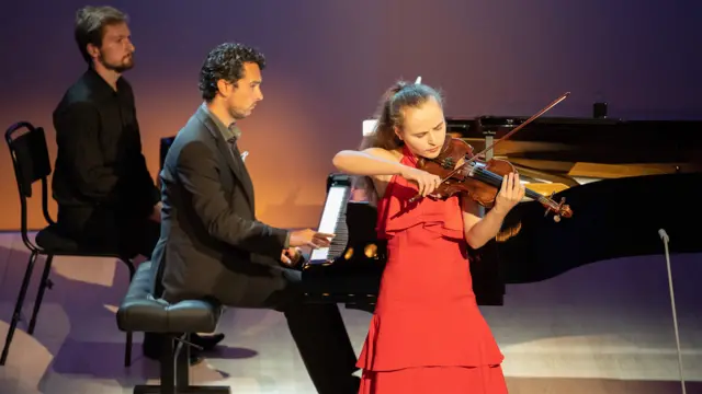 Sara Valencia, Spain