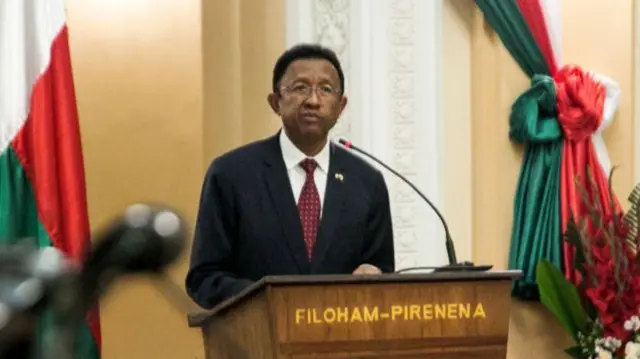 President Hery Rajaonarimampianina delivers his official speech to the press as a new government led by Prime Minister Christian Ntsay was appointed and presented to the press at the presidential palace of Iavoloha on June 11, 2018 in Antananarivo.