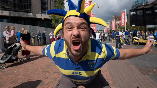 Warrington fan