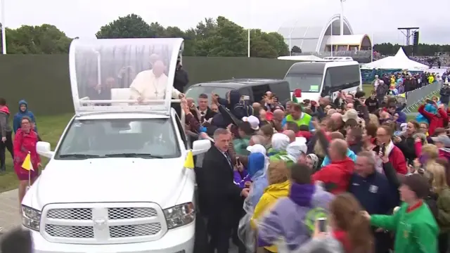 Pope Francis arrives in Phoenix Park