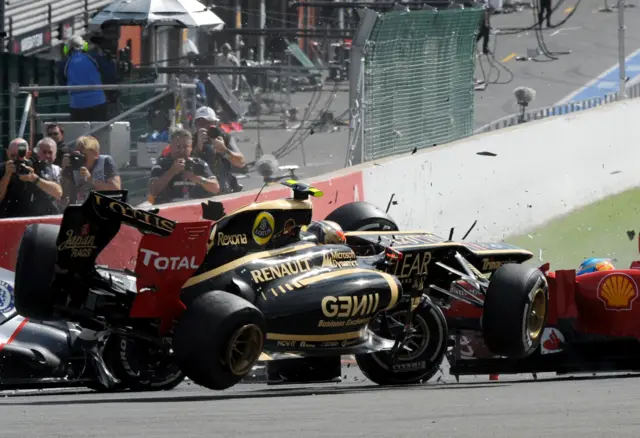 Belgian Grand Prix 2012 crash