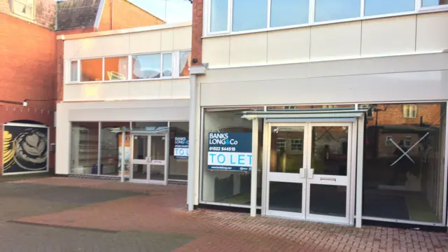 Empty shops in sleaford