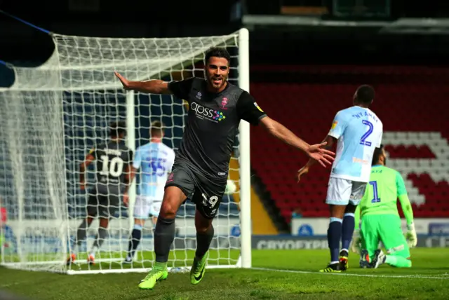 Joan Luque scores for Lincoln