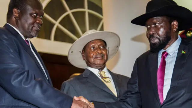 L: South Sudan rebel leader Riek Machar C: Uganda's President Yoweri Museveni R: South Sudan President Salva Kiir