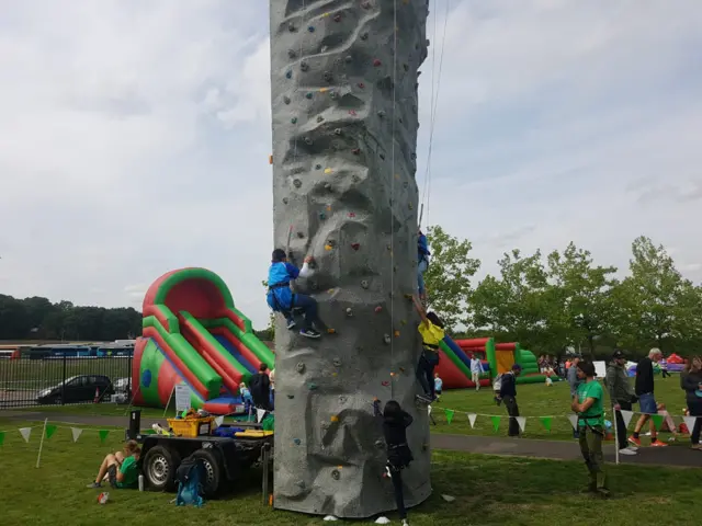 Climbing wall