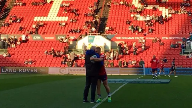 Todd Blackadder embraces Will Hurrell