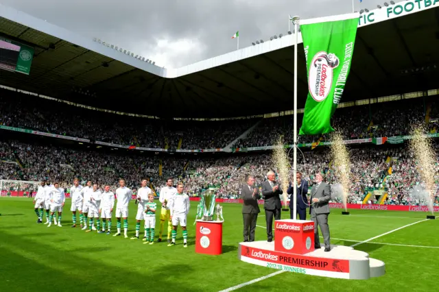 Celtic title flag