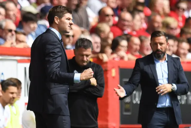 Steven Gerrard celebrates James Tavernier's penalty