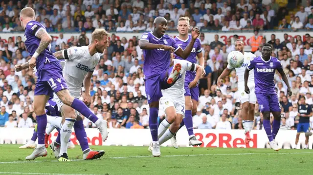 Liam Cooper scores for Leeds