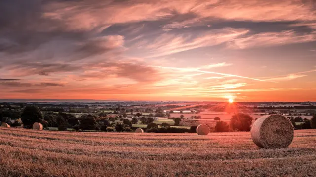 Clay Cross sunrise