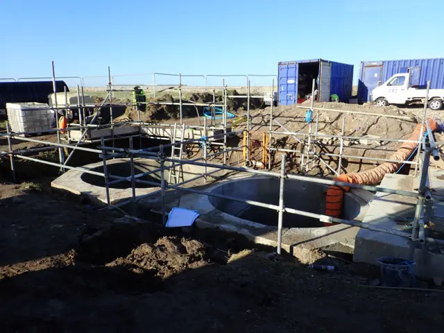 Waste pumping station