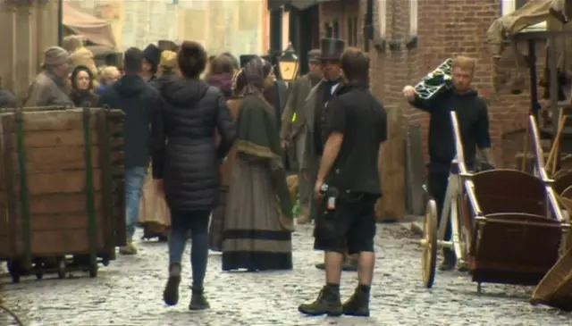 Victoria being filmed in Hull.