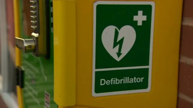 Defibrillator