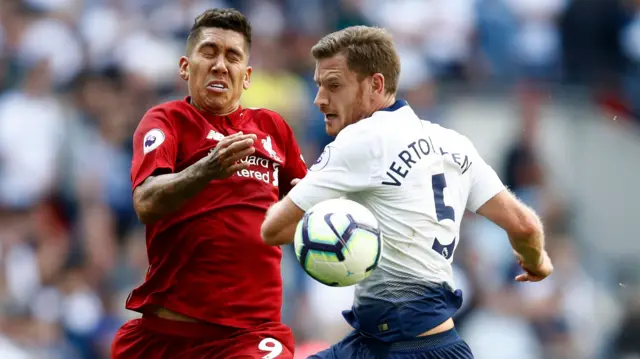 Roberto Firmino clashes with Jan Vertonghen