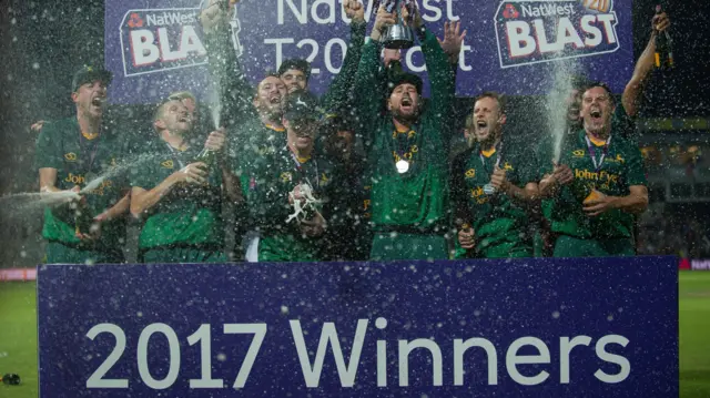 Nottinghamshire celebrate winning the 2017 T20 Blast