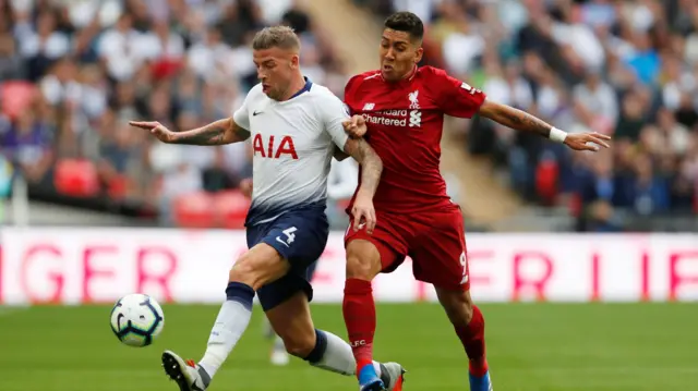 Toby Alderweireld and Roberto Firmino