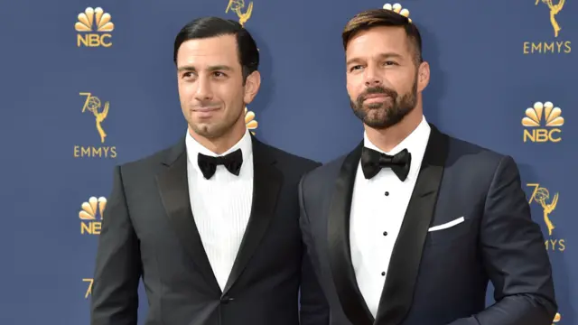 Ricky Martin (r) and husband Jwan Yosef