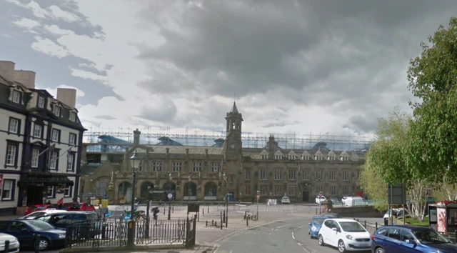 Carlisle station approach