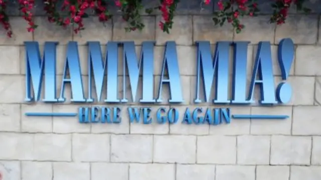 Mammia Mia sign