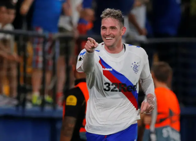 Kyle Lafferty celebrates