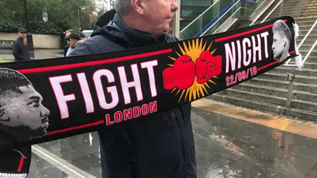 Fight scarf