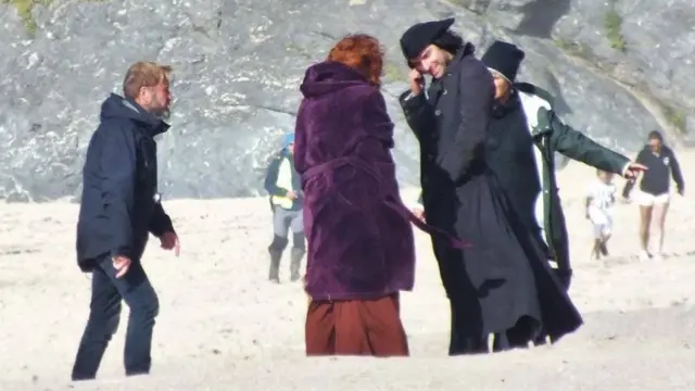 Eleanor Tomlinson and Aidan Turner at Holywell Bay