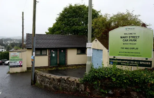 Bovey Tracey car park toilets