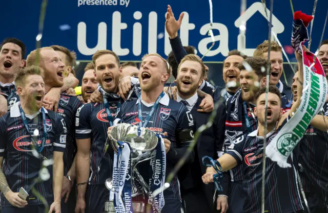 Ross County celebrate winning the League Cup in 2016