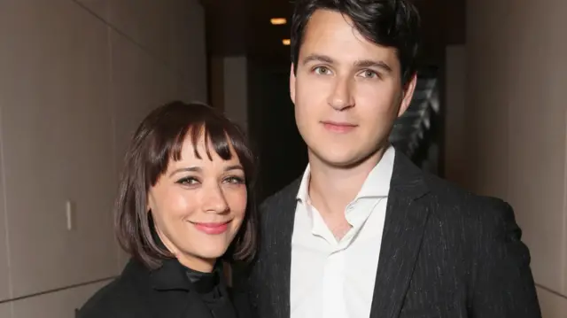 Rashida Jones and Ezra Koenig