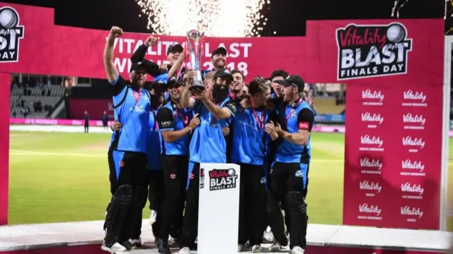 Worcestershire Rapids celebrating their win