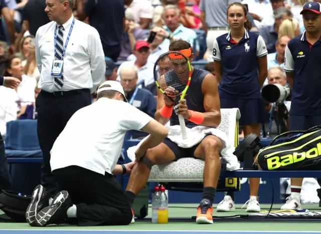 Nadal knee