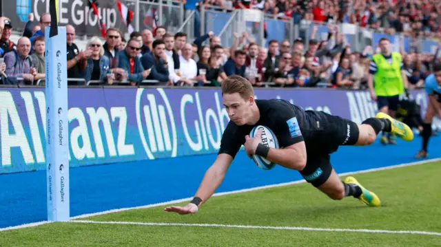 Liam Williams scores for Saracens