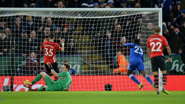 Wilfred Ndidi scores for Leicester