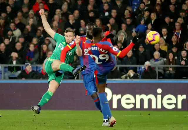 Tom Cleverley scores for Watford