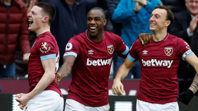 Declan Rice celebrates