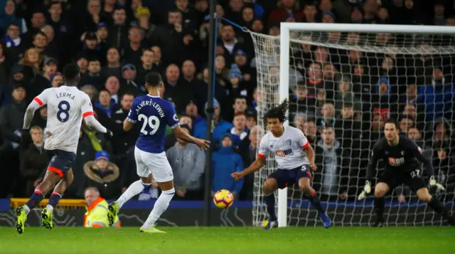 Dominic Calvert-Lewin scores