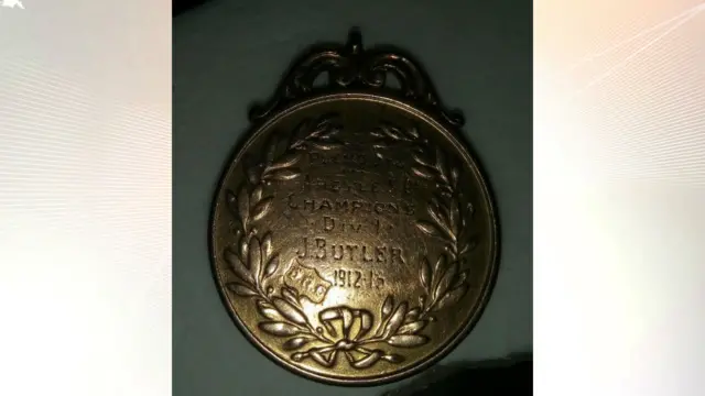 Football medal