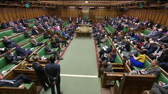 Commons fills up ahead of the Brexit vote