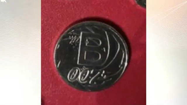 James Bond coin