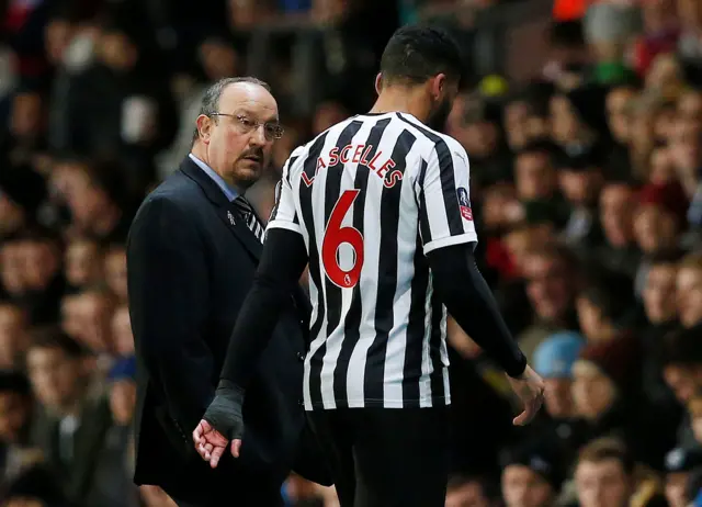 Rafael Benitez and Jamaal Lascelles