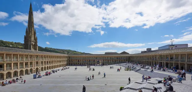 PIAZZA, THE PIECE HALL