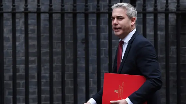 British Secretary of State for Exiting the European Union Stephen Barclay arrives at No. 10 Downing Street in London, Britain, 17 January 2019. British Prime Minister Theresa May is holding talks with the cabinet and party leaders over Brexit.