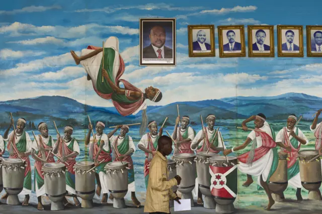 Mural on national assembly wall