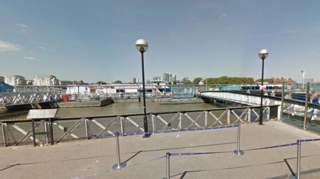 The crash happened off Greenwich Pier at about 17:40 GMT