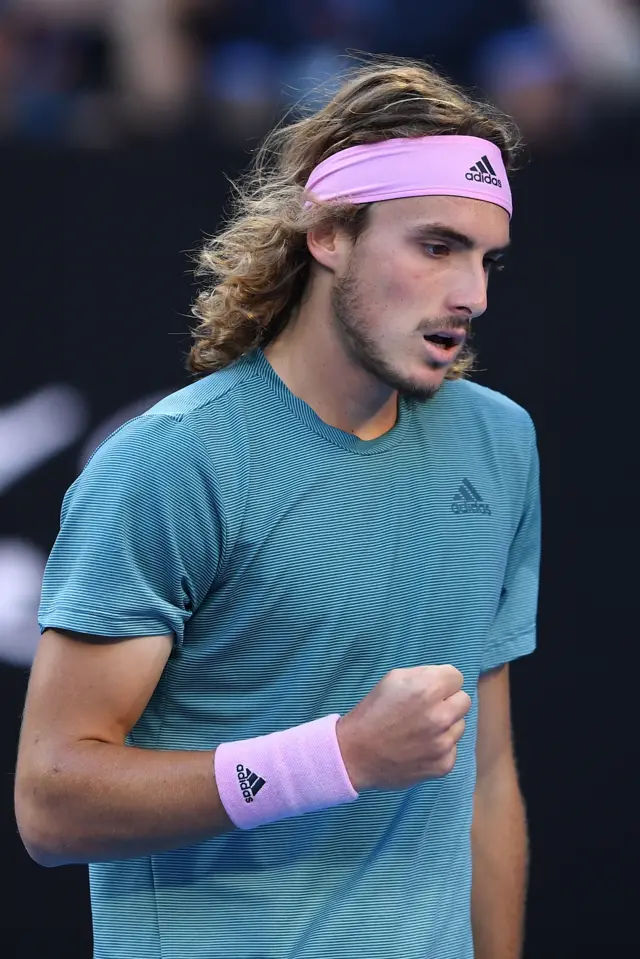 Tsitsipas