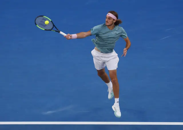 Tsitsipas