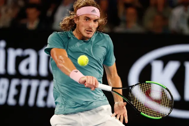 Tsitsipas